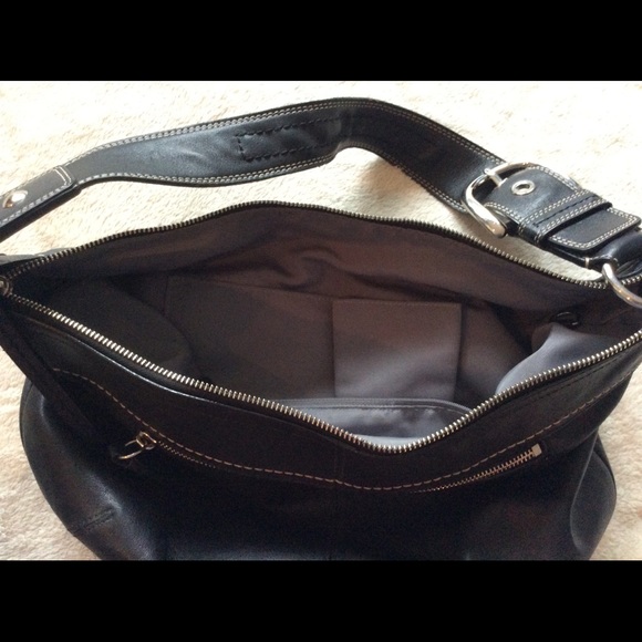 Coach - black leather hobo bag - Picture 4 of 5